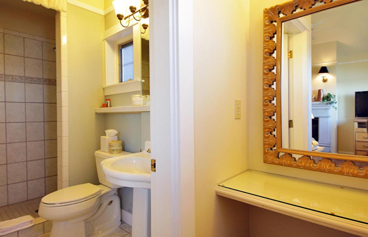 Saratoga Inn Langley Zewnętrze zdjęcie