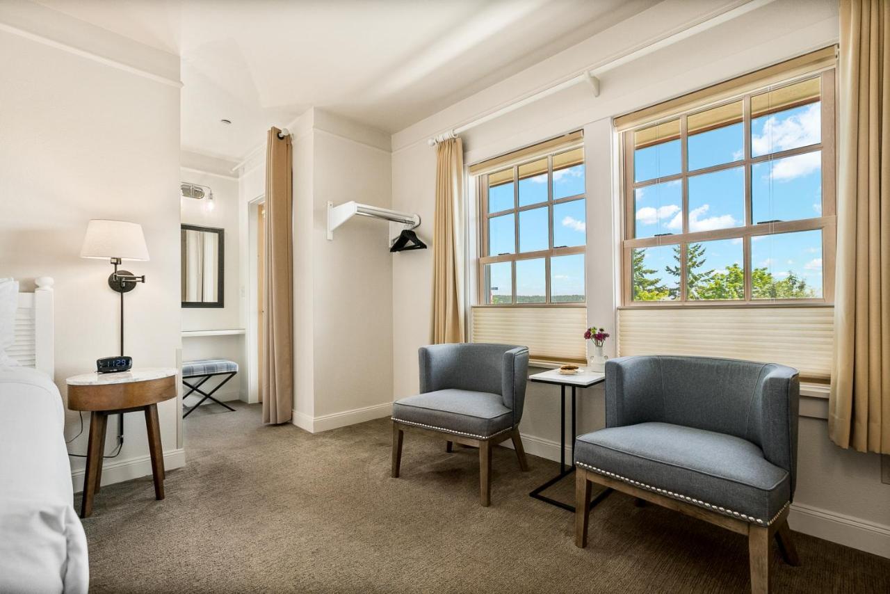 Saratoga Inn Langley Zewnętrze zdjęcie