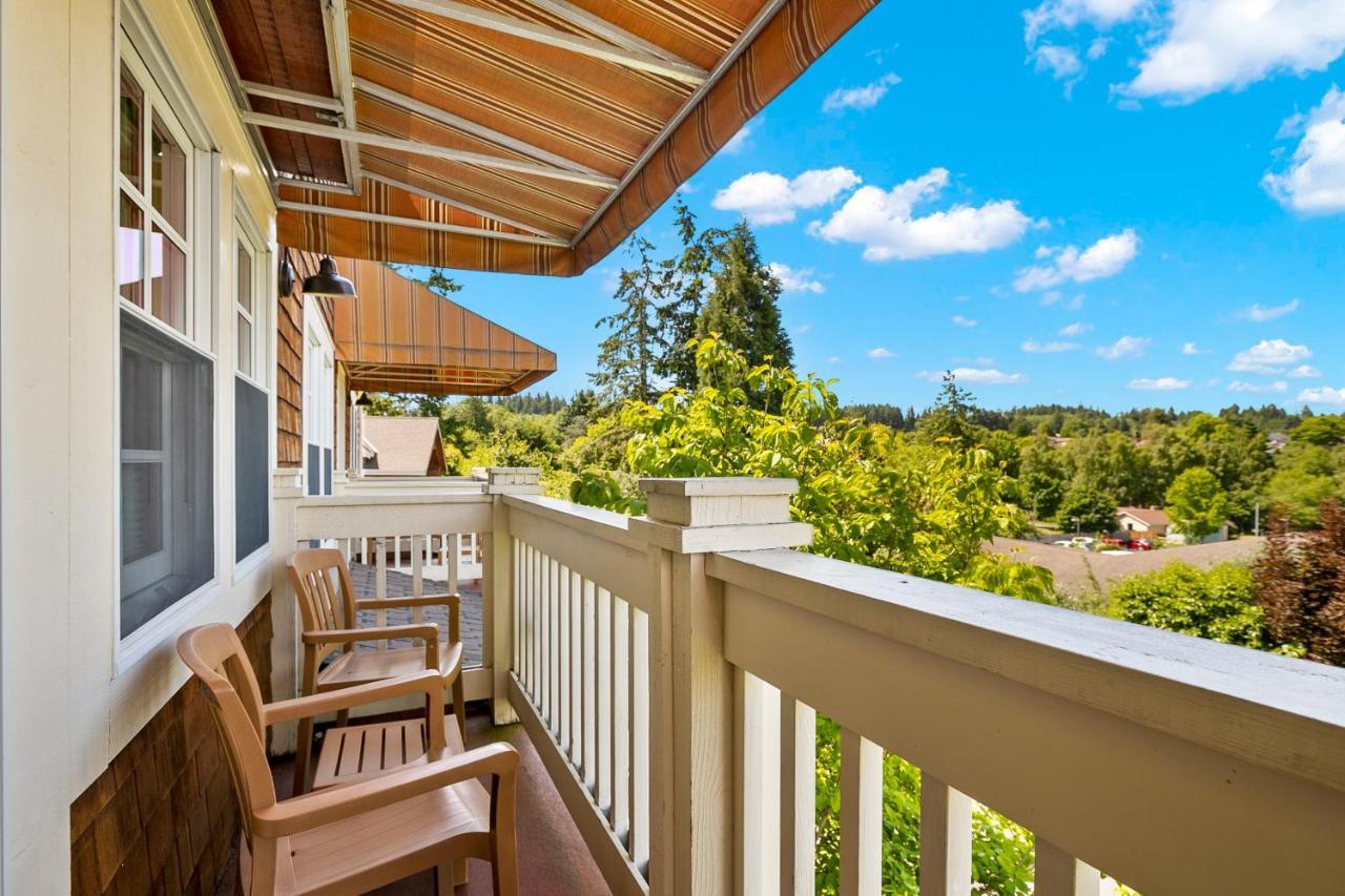 Saratoga Inn Langley Zewnętrze zdjęcie