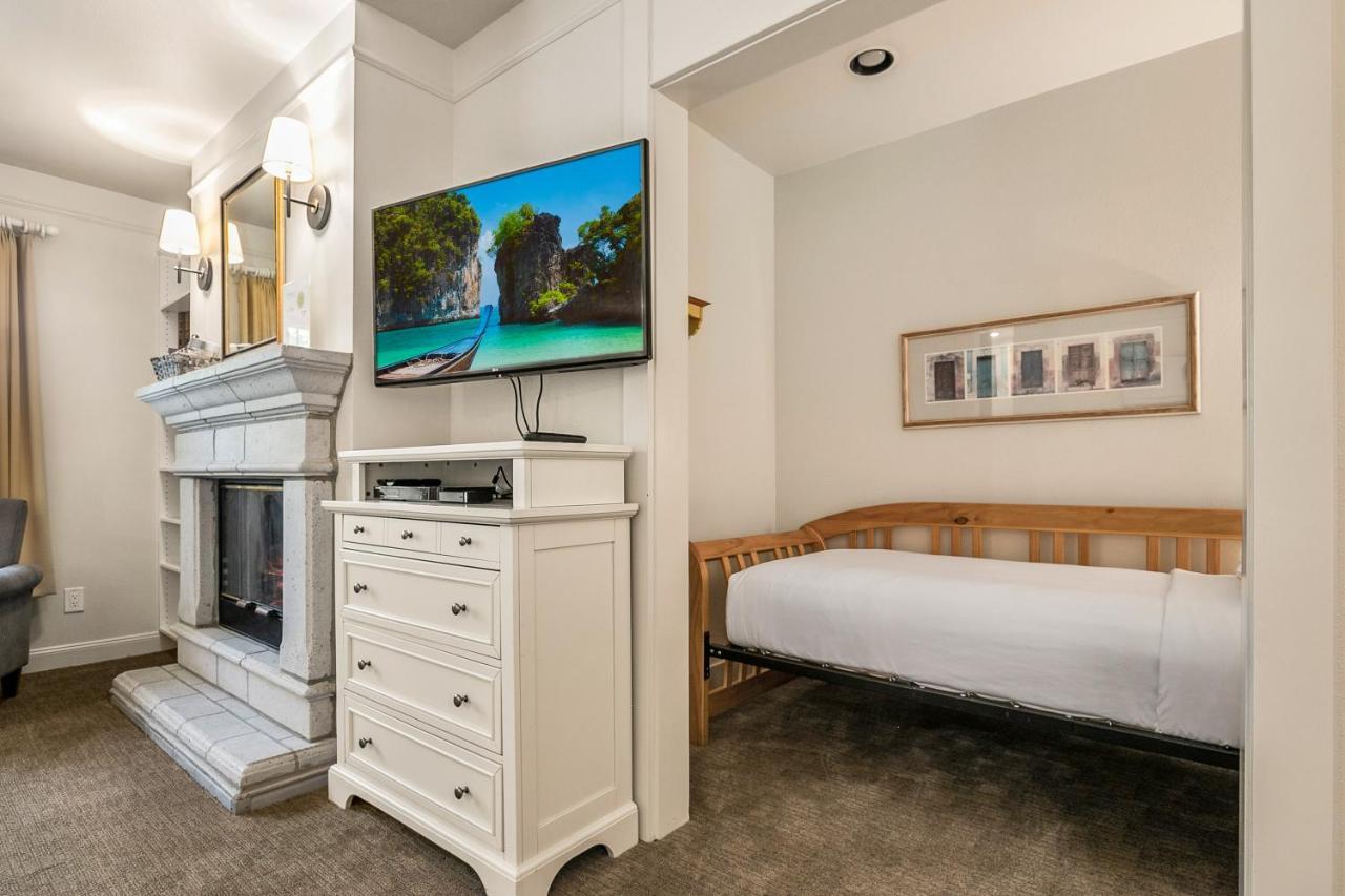 Saratoga Inn Langley Zewnętrze zdjęcie