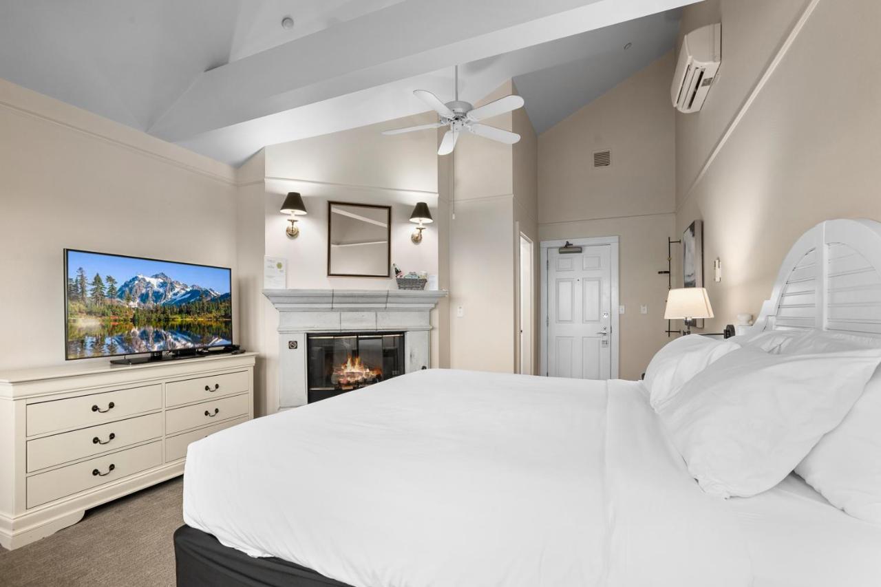 Saratoga Inn Langley Zewnętrze zdjęcie