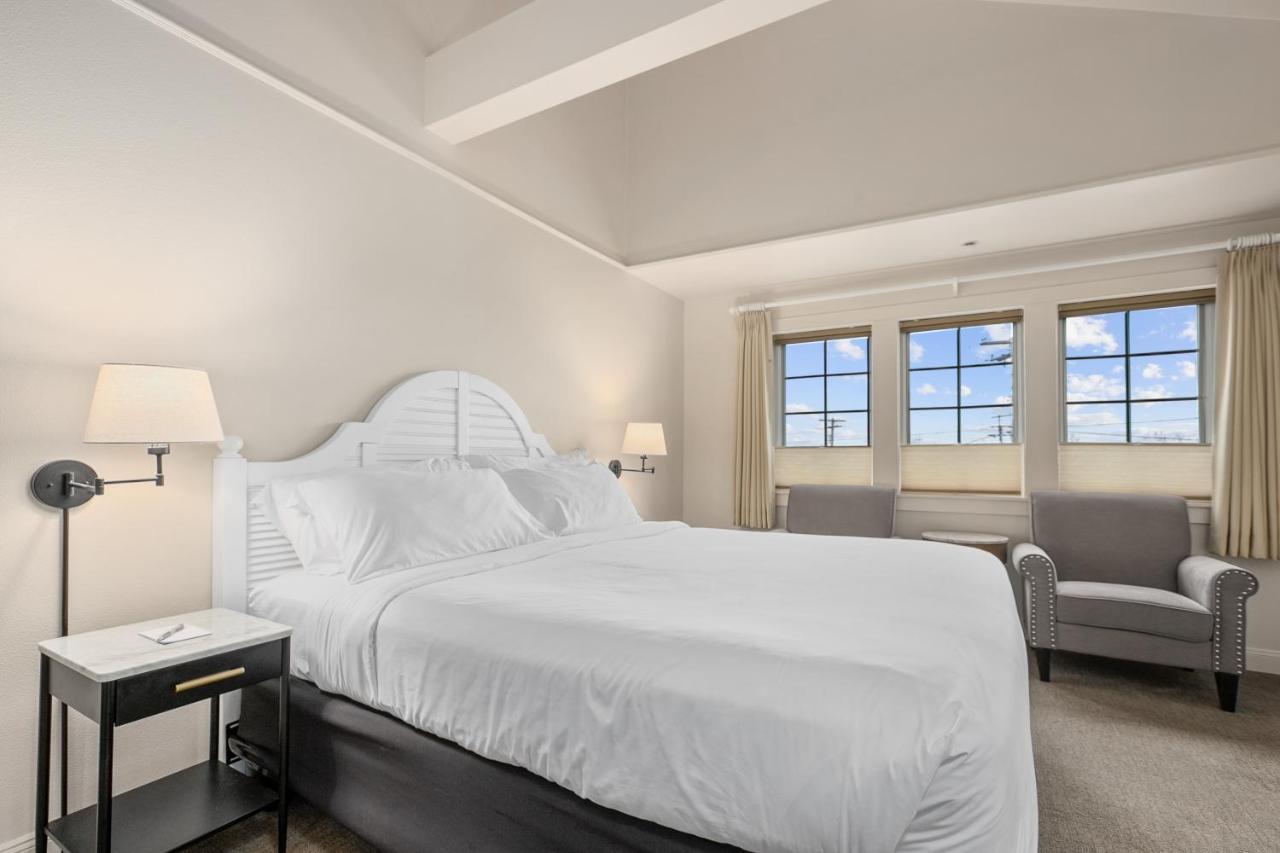 Saratoga Inn Langley Zewnętrze zdjęcie