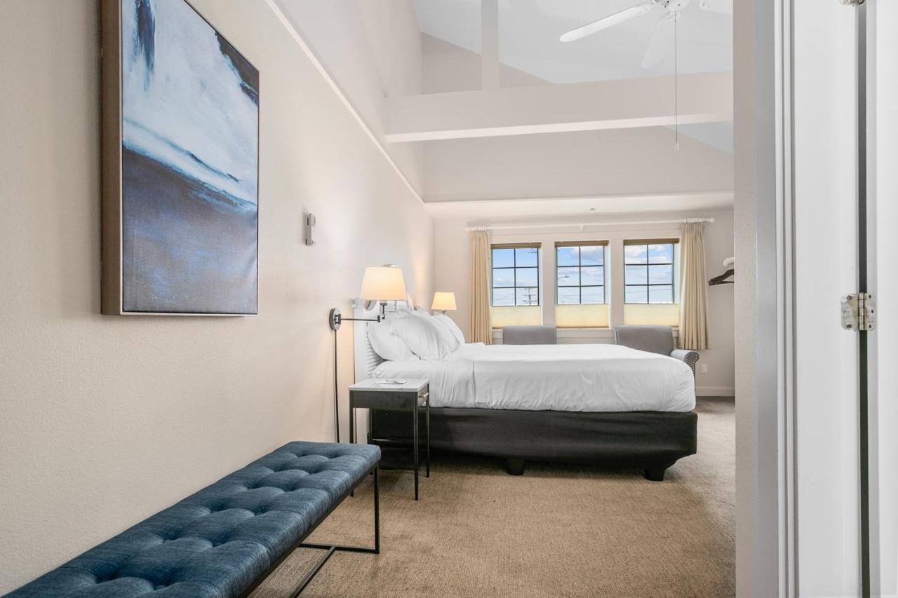 Saratoga Inn Langley Zewnętrze zdjęcie