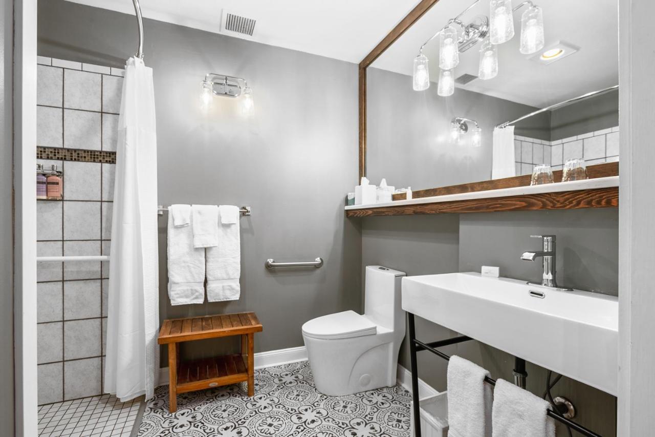 Saratoga Inn Langley Zewnętrze zdjęcie